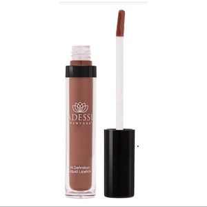 Adesse Hi Def Liquid Lipstick 💄 NWT